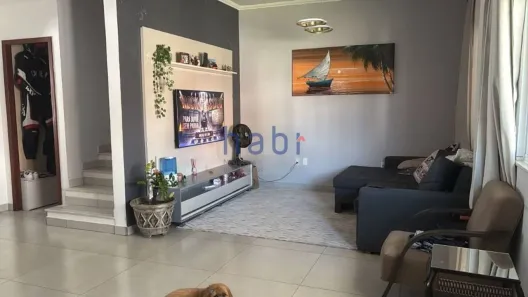 Casa de Condomínio com 3 Quartos para alugar, 179m² no Horto Florestal, Sorocaba