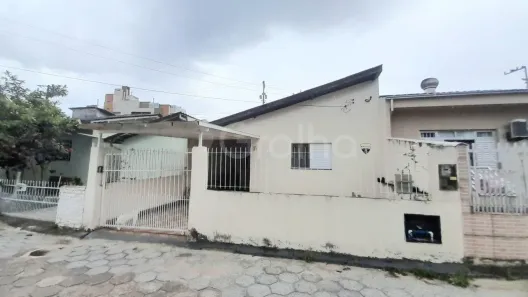 Casa com 3 Quartos à venda, 936m² no Trindade, Florianópolis