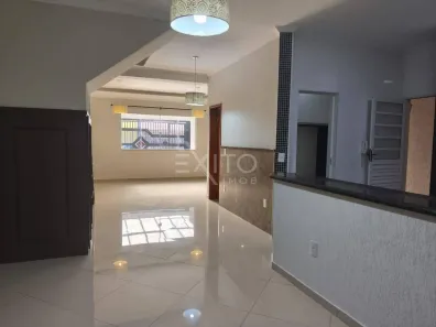 Casa com 3 Quartos à venda, 220m² no Jardim Marambaia II, Jundiaí