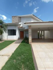 Sobrado com 4 Quartos à venda, 340m² no Centro, Paranavaí