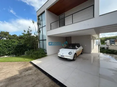 Casa com 4 Quartos à venda, 275m² no Rosa dos Ventos, Vespasiano