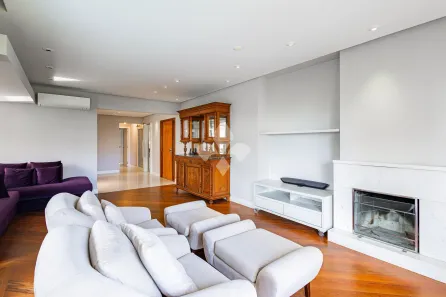 Apartamento com 3 Quartos à venda, 178m² no Rio Branco, Porto Alegre