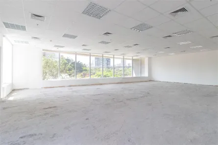 Ponto Comercial para alugar, 353m² no Cidade Monções, São Paulo