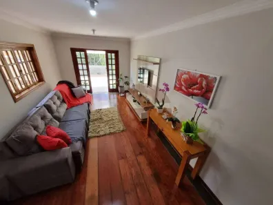 Casa de Condomínio com 3 Quartos à venda, 179m² no Jardim Olympia, São Paulo