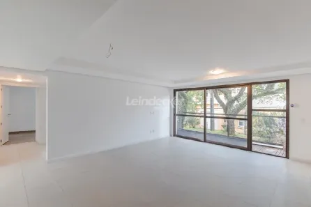 Apartamento com 3 Quartos para alugar, 107m² no Chácara das Pedras, Porto Alegre