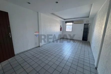 Sala Comercial à venda, 35m² no Centro, Maceió