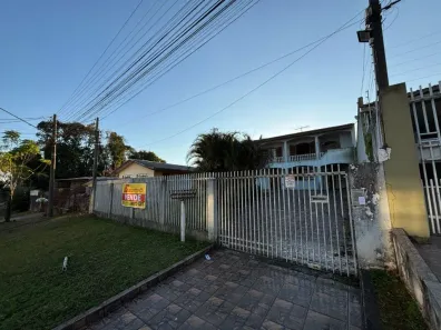 Sobrado com 4 Quartos à venda, 300m² no São Braz, Curitiba