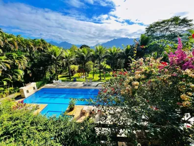 Casa de Condomínio com 5 Quartos para alugar, 1000m² no , Mangaratiba