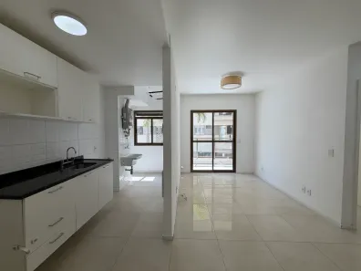 Apartamento com 2 Quartos para alugar, 60m² no Pechincha, Rio de Janeiro