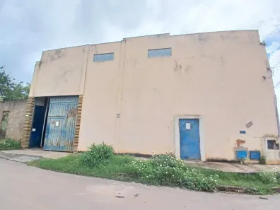 Galpão/Depósito/Armazém para alugar, 531m² no Alto São João, Montes Claros