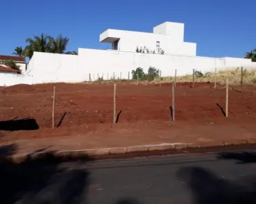 Lote/Terreno à venda, 810m² no Morada da Colina, Uberlândia