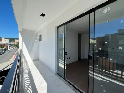 Sobrado com 3 Quartos à venda, 172m² no Dom Bosco, Itajaí