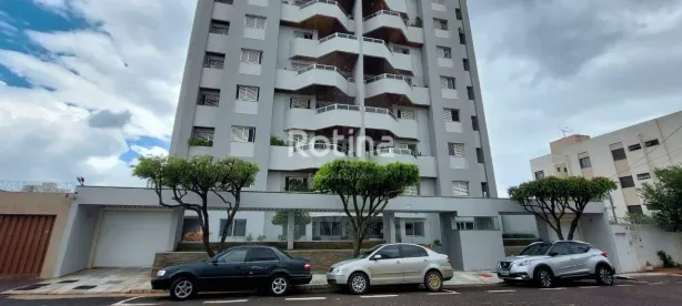 Apartamento com 3 Quartos para alugar, 160m² no Osvaldo Rezende, Uberlândia