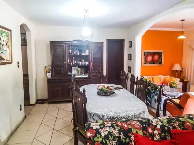 Casa com 4 Quartos à venda, 200m² no São João Batista, Volta Redonda