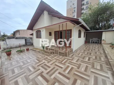 Casa com 2 Quartos para alugar, 119m² no Canto, Florianópolis