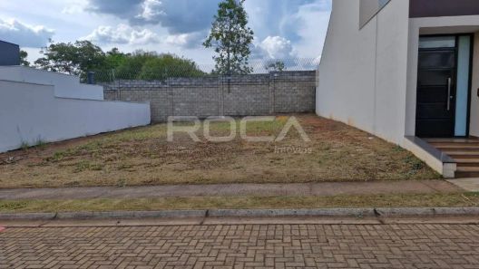 Lote/Terreno à venda, 254m² no Parque Sisi, São Carlos