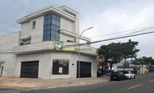 Sala Comercial para alugar, 170m² no Campina da Barra, Araucária