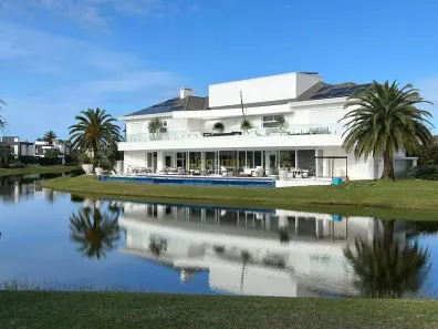 Casa de Condomínio com 6 Quartos à venda, 961m² no XANGRI-LÁ, Xangri-lá
