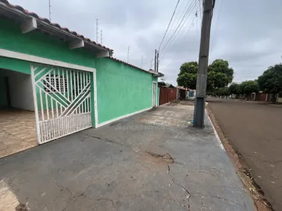 Casa com 7 Quartos para alugar, 370m² no Bancários, Londrina