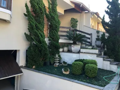 Sobrado com 4 Quartos à venda, 430m² no Vila Galvão, Guarulhos