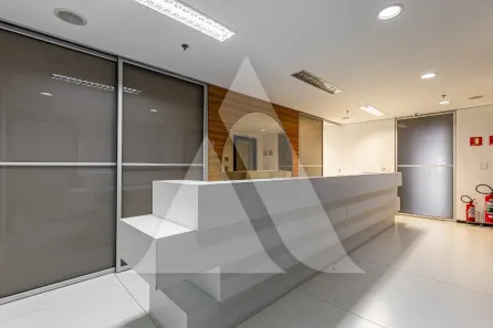 Sala Comercial para alugar, 132m² no Vila Nova Conceição, São Paulo