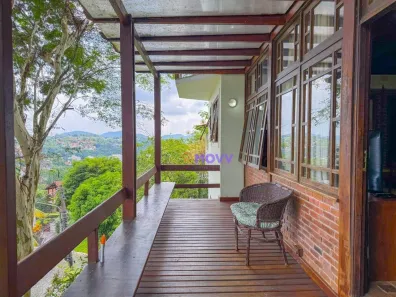 Casa de Condomínio com 3 Quartos à venda, 210m² no Badu, Niterói