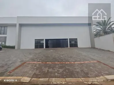 Galpão/Depósito/Armazém à venda, 695m² no Parque São Paulo, Cascavel