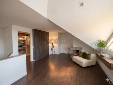 Sobrado com 4 Quartos à venda, 157m² no Água Verde, Curitiba