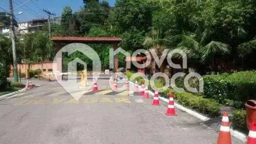 Lote/Terreno à venda, 2000m² no Jacarepaguá, Rio de Janeiro