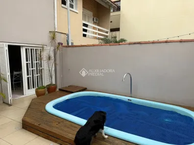 Casa com 3 Quartos à venda, 227m² no Jardim Itu, Porto Alegre