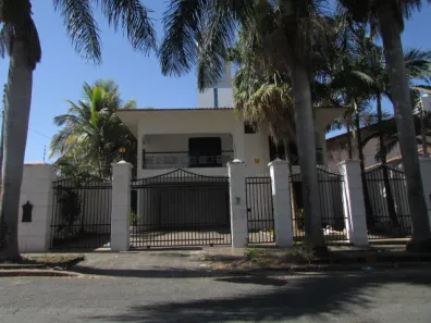 Casa com 4 Quartos à venda, 410m² no Setor Marista, Goiânia