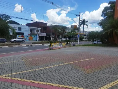 Sala Comercial para alugar, 36m² no Vila Flora Regina, Arujá