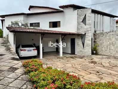 Casa com 5 Quartos à venda, 750m² no Candelária, Natal