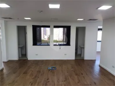 Sala Comercial à venda, 120m² no Indianópolis, São Paulo