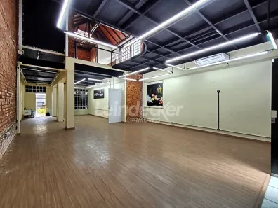 Sala Comercial para alugar, 490m² no Navegantes, Porto Alegre