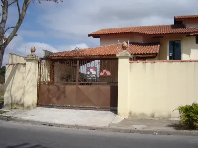 Casa com 3 Quartos à venda, 213m² no Jardim Residencial Doutor Lessa, Pindamonhangaba