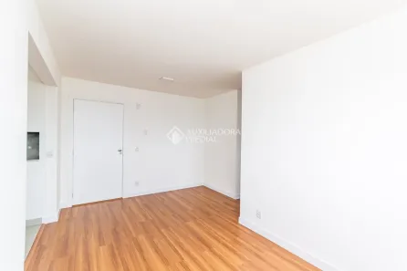 Apartamento com 2 Quartos para alugar, 62m² no Jardim Sabará, Porto Alegre