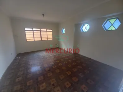 Casa com 3 Quartos à venda, 188m² no Vila Cardia, Bauru