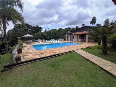 Fazenda/Sítio com 4 Quartos à venda, 350m² no Centro, Mairinque