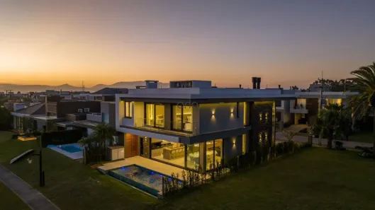 Casa de Condomínio com 5 Quartos à venda, 350m² no , Capão da Canoa