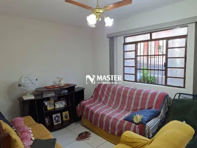 Casa com 3 Quartos à venda, 122m² no Jardim Marília, Marília