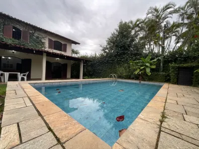 Sobrado com 5 Quartos à venda, 180m² no Balneário Praia do Pernambuco, Guarujá