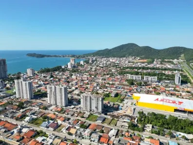 Apartamento com 2 Quartos à venda, 71m² no Armação, Penha