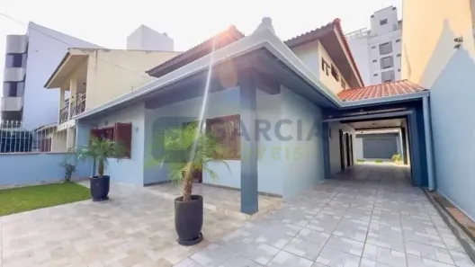 Casa com 4 Quartos para venda ou aluguel, 300m² no Jardim Itu, Porto Alegre