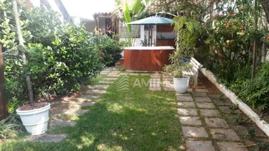 Casa com 4 Quartos à venda, 315m² no Piratininga, Niterói