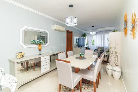 Apartamento com 3 Quartos à venda, 90m² no Passo da Areia, Porto Alegre