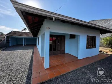Casa com 2 Quartos à venda, 110m² no Vila Nova, Joinville
