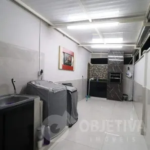 Apartamento com 2 Quartos para alugar, 65m² no Jardim Holanda, Uberlândia