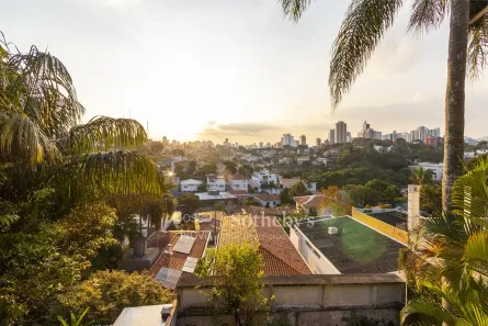 Casa com 4 Quartos à venda, 300m² no Pacaembu, São Paulo