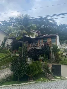 Casa de Condomínio com 4 Quartos à venda, 378m² no Itaipu, Niterói